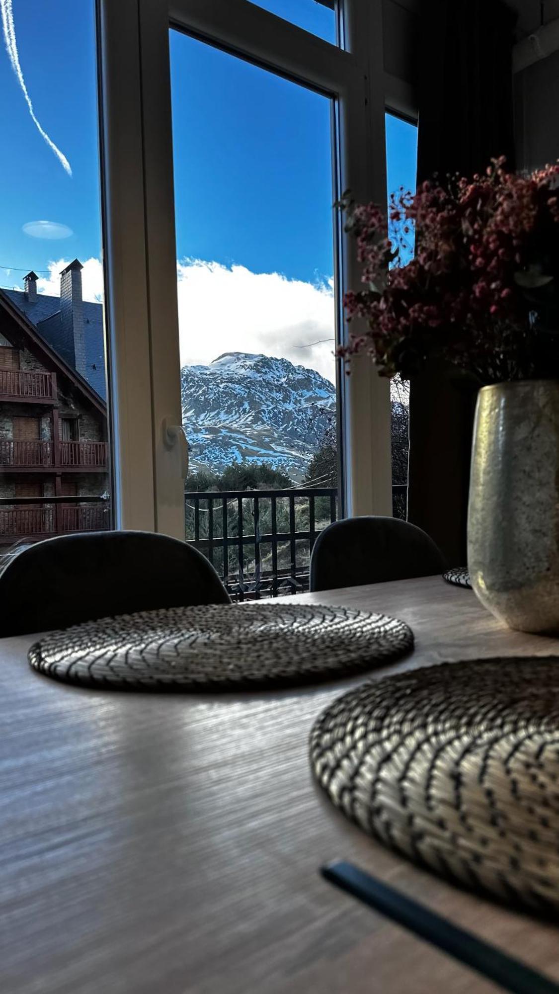 Precioso Apartamento Con Vistas A Pistas Y Garaje 포르미갈 외부 사진